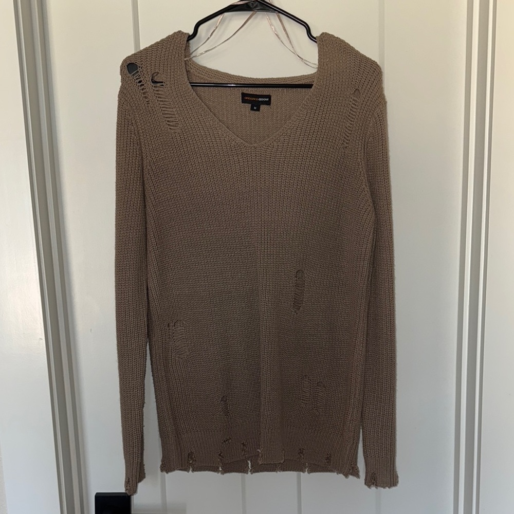 Women's V-Neck Sweater - Tan
